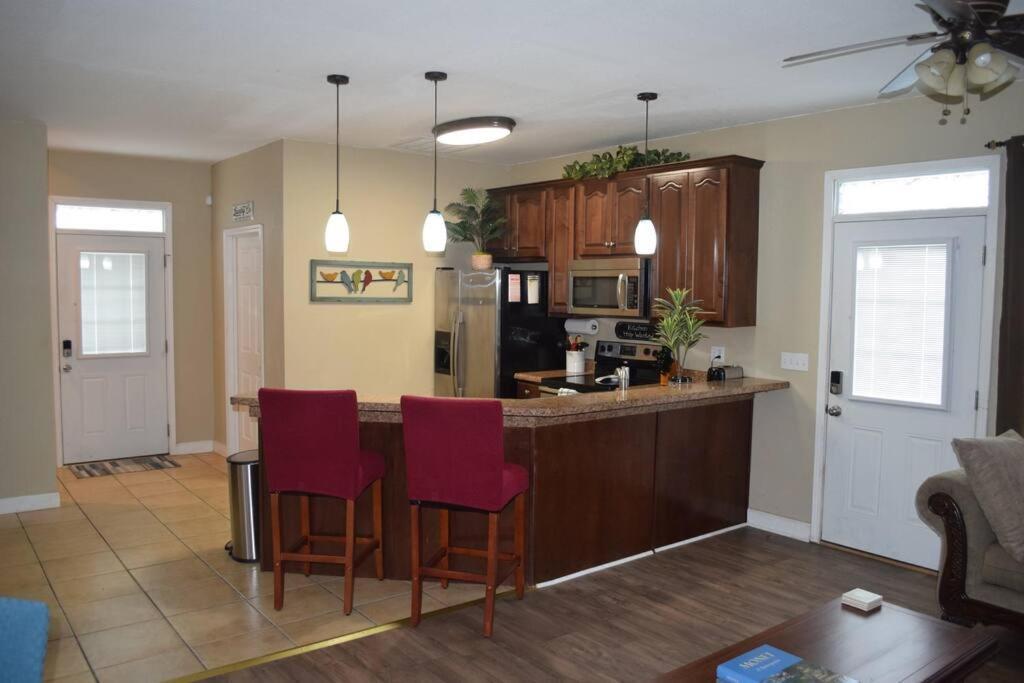 Skinny Big House In Jefferson City Экстерьер фото
